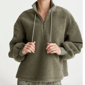 NEW Varley Berea Sherpa Half Zip Pullover Large